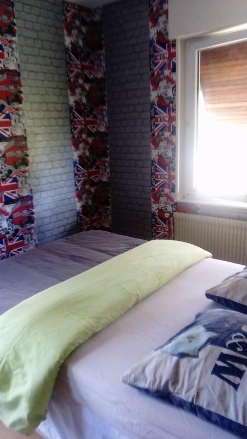 Au Gre Des Sentiers Chez Marie Et Pierre Bed & Breakfast Saint-Die-des-Vosges Bagian luar foto